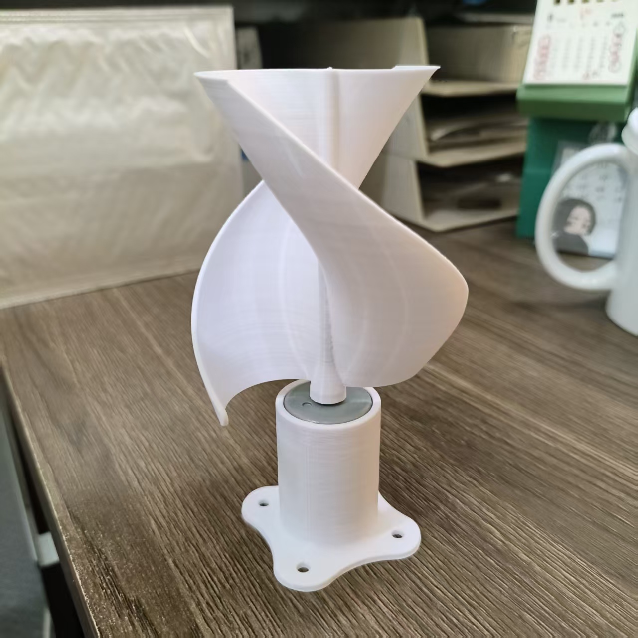 Mini Wind Turbine Vertical - Windturbine Model Mini Verticale-as Windturbine Alternatief